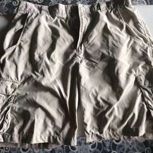 Under Armour Performance “Dad” Cargo shortSz 36